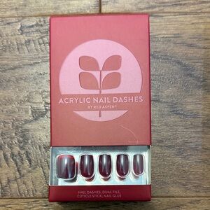 Red Aspen Acrylic Nail Dashes - Red